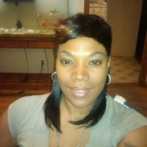 Meet your Posher, Della